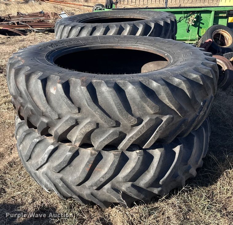 image for item EP2747 (4) 520/85R42 tires