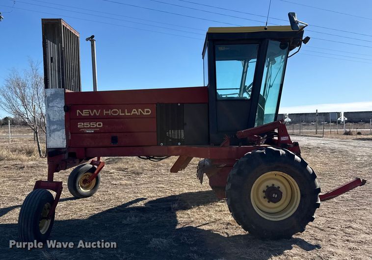 image for item EP2748 New Holland 2550 swather / windrower