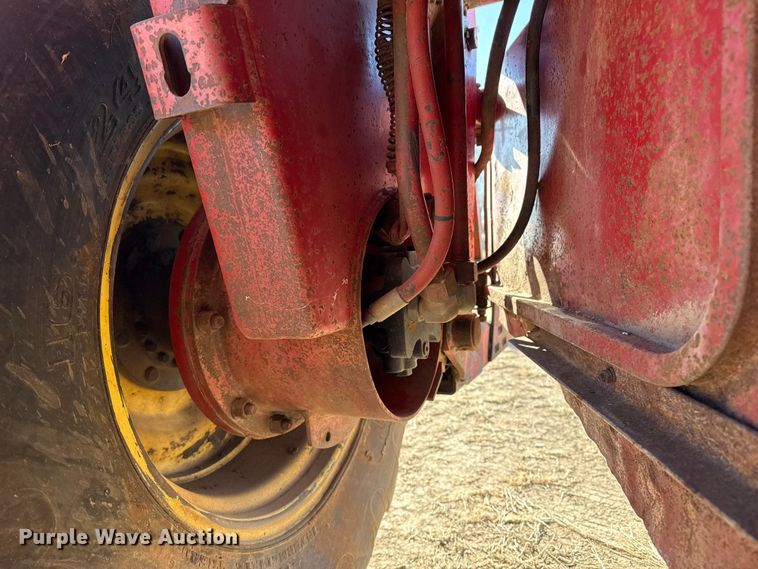 image for item EP2748 New Holland 2550 swather / windrower