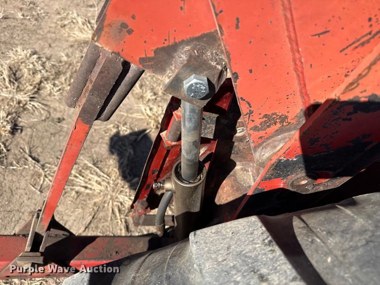 image for item EP2748 New Holland 2550 swather / windrower