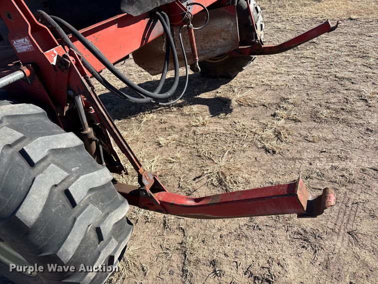 image for item EP2748 New Holland 2550 swather / windrower