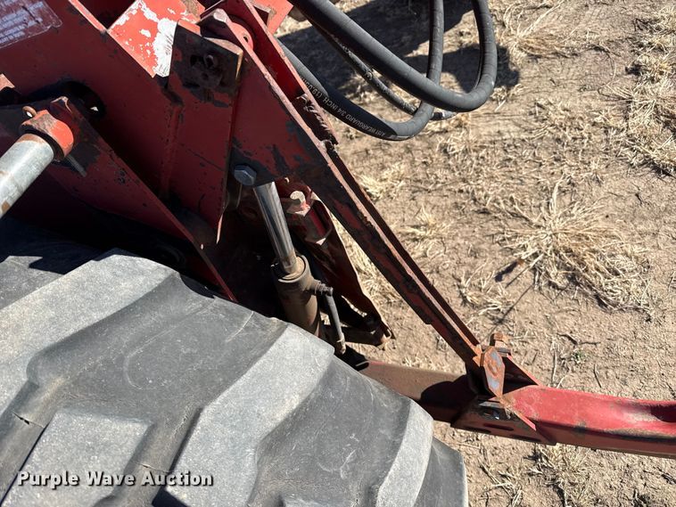 image for item EP2748 New Holland 2550 swather / windrower