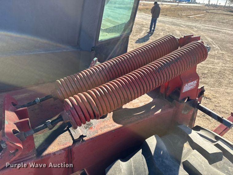 image for item EP2748 New Holland 2550 swather / windrower