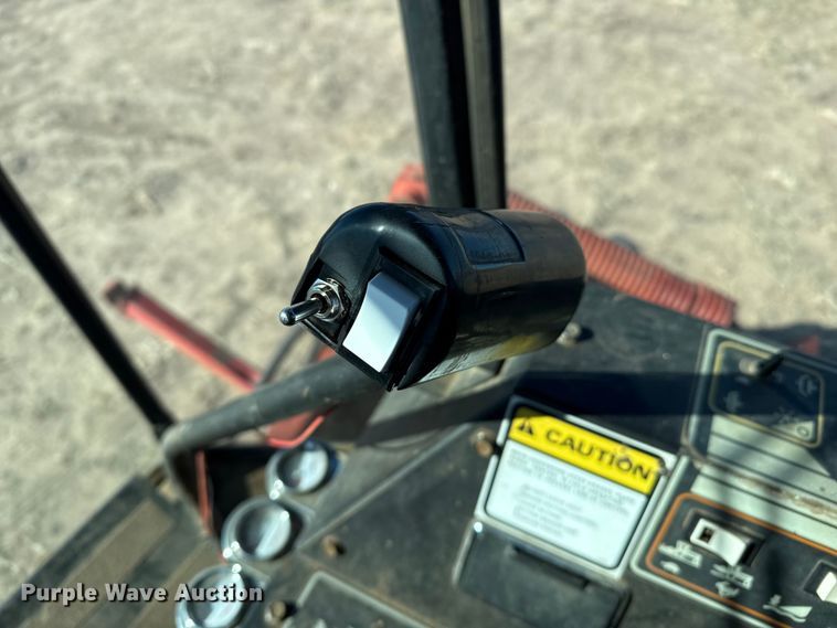 image for item EP2748 New Holland 2550 swather / windrower