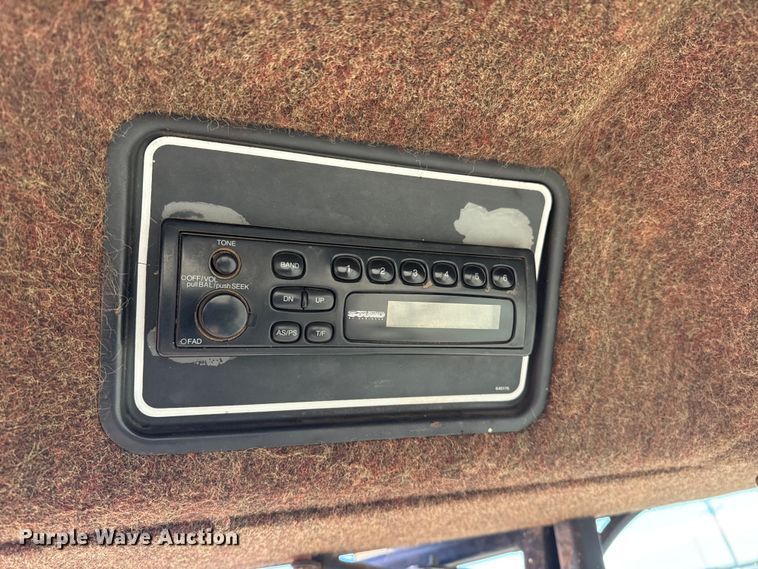 image for item EP2748 New Holland 2550 swather / windrower