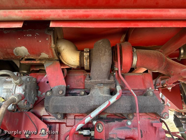 image for item EP2748 New Holland 2550 swather / windrower