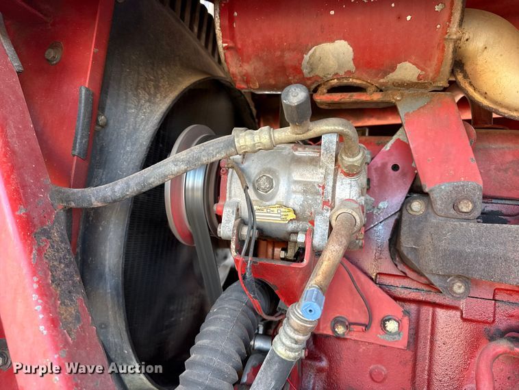 image for item EP2748 New Holland 2550 swather / windrower