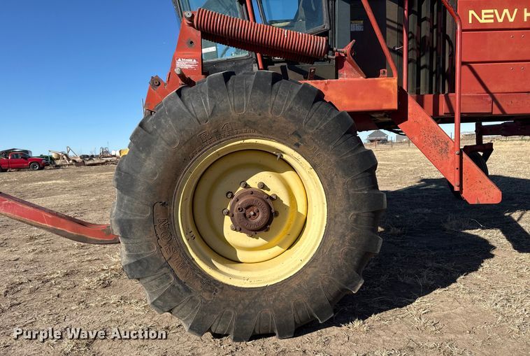 image for item EP2748 New Holland 2550 swather / windrower