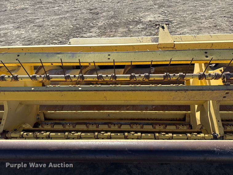 image for item EP2748 New Holland 2550 swather / windrower