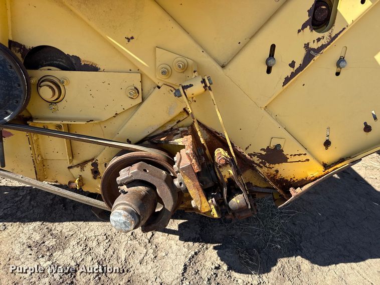 image for item EP2748 New Holland 2550 swather / windrower