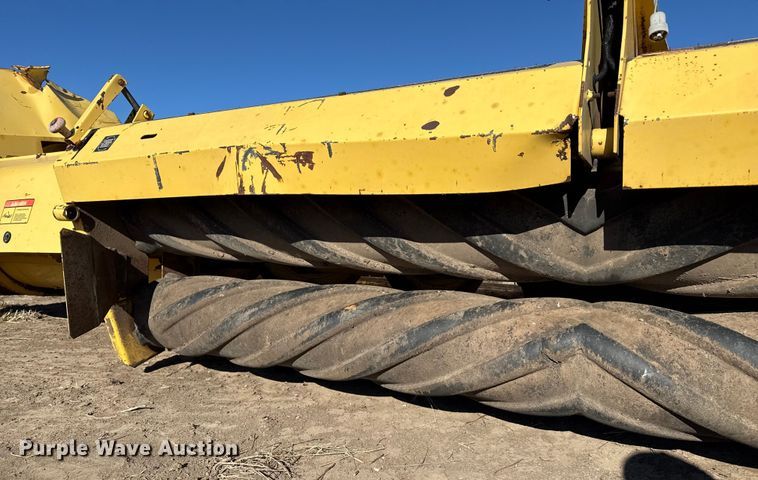 image for item EP2748 New Holland 2550 swather / windrower