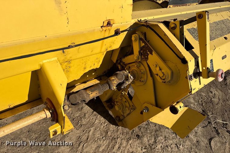 image for item EP2748 New Holland 2550 swather / windrower