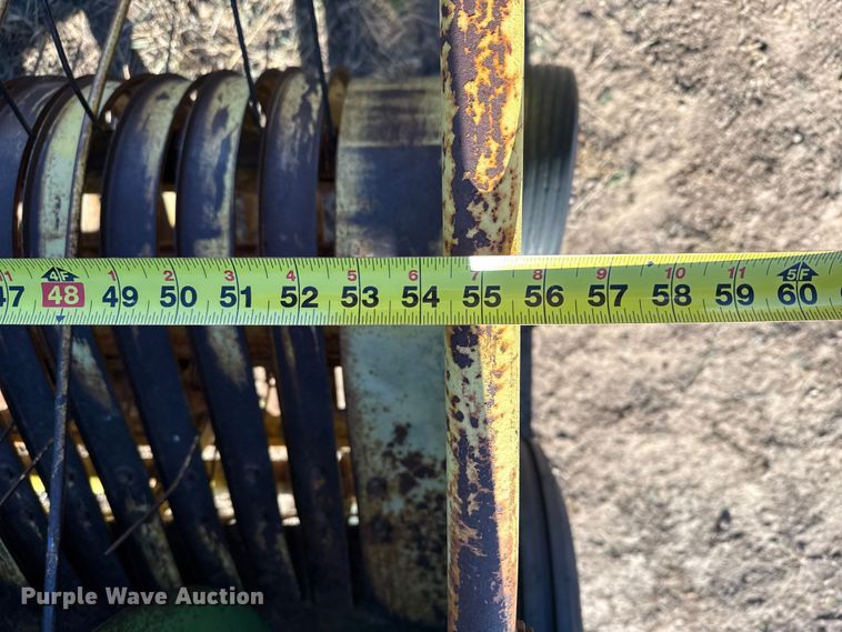 image for item EP2749 John Deere 336 small square baler