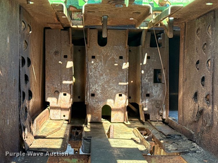 image for item EP2749 John Deere 336 small square baler