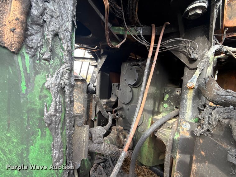 image for item ES5506 1998 John Deere 9300 4WD tractor