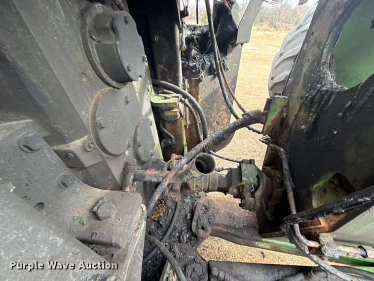 image for item ES5506 1998 John Deere 9300 4WD tractor