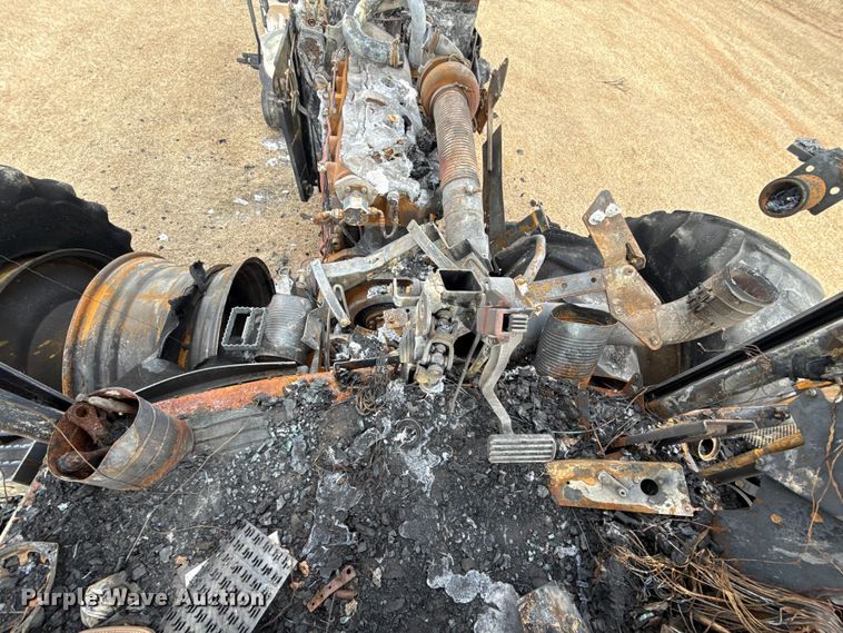 image for item ES5506 1998 John Deere 9300 4WD tractor