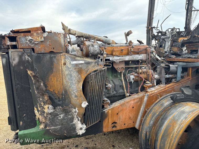 image for item ES5506 1998 John Deere 9300 4WD tractor