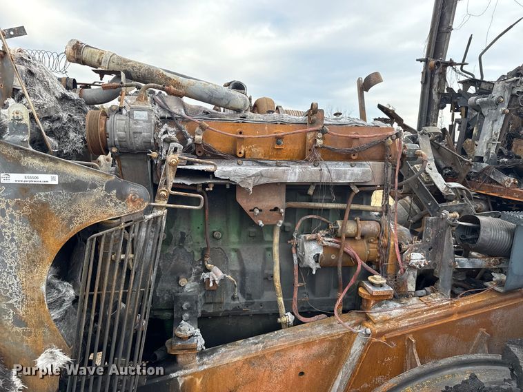 image for item ES5506 1998 John Deere 9300 4WD tractor