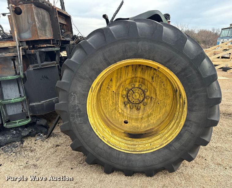 image for item ES5506 1998 John Deere 9300 4WD tractor