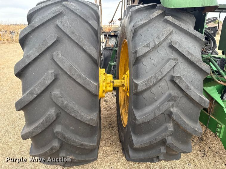 image for item ES5506 1998 John Deere 9300 4WD tractor