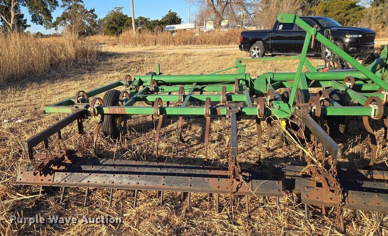 image for item ET1103 (2) John Deere 450 grain drills