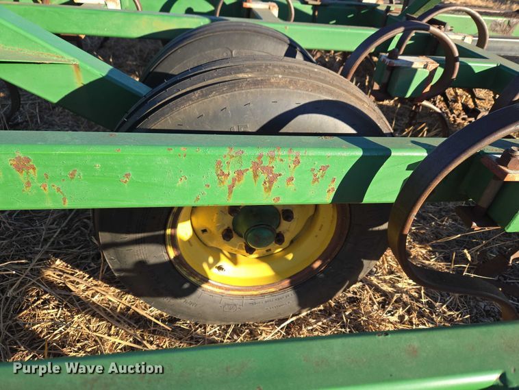 image for item ET1103 (2) John Deere 450 grain drills