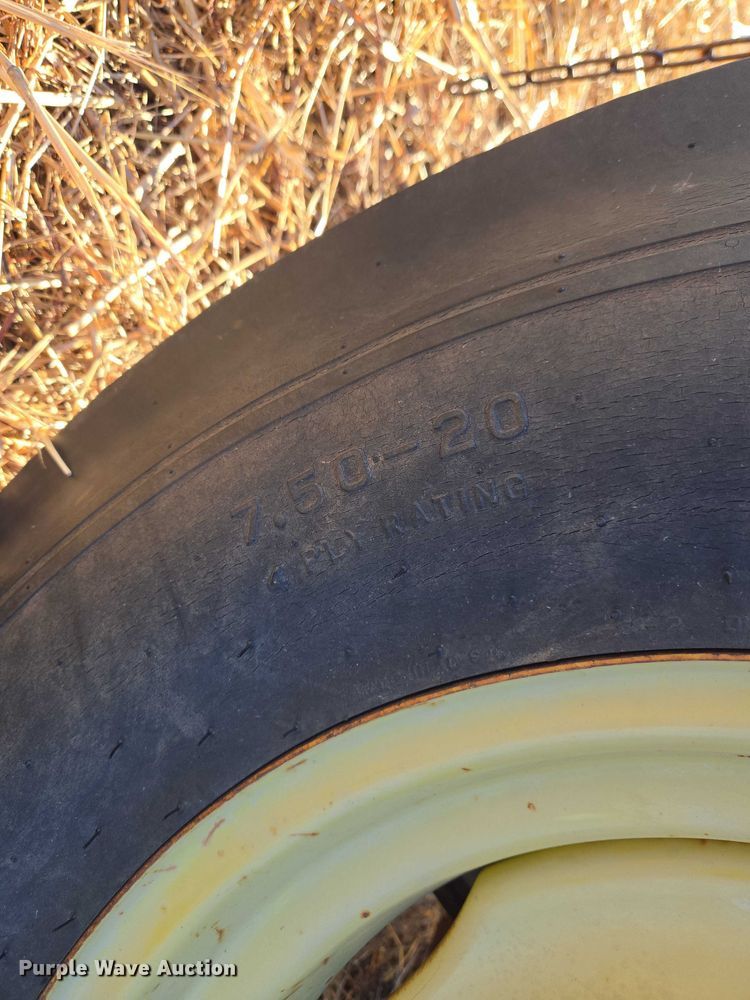 image for item ET1103 (2) John Deere 450 grain drills