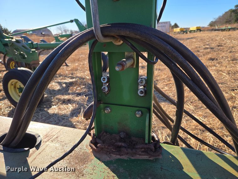 image for item ET1104 John Deere 2410 chisel