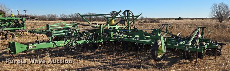 image for item ET1105 John Deere 730 air seeder