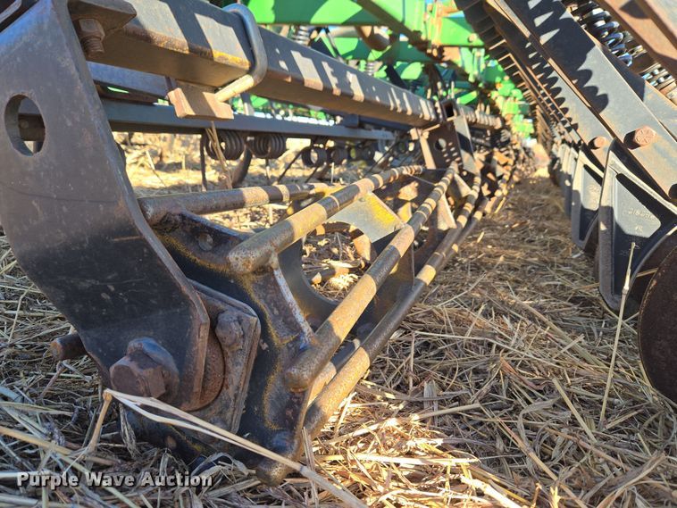 image for item ET1105 John Deere 730 air seeder