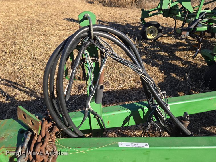 image for item ET1106 John Deere 1810 field cultivator