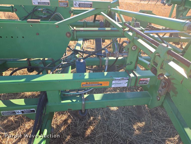 image for item ET1106 John Deere 1810 field cultivator