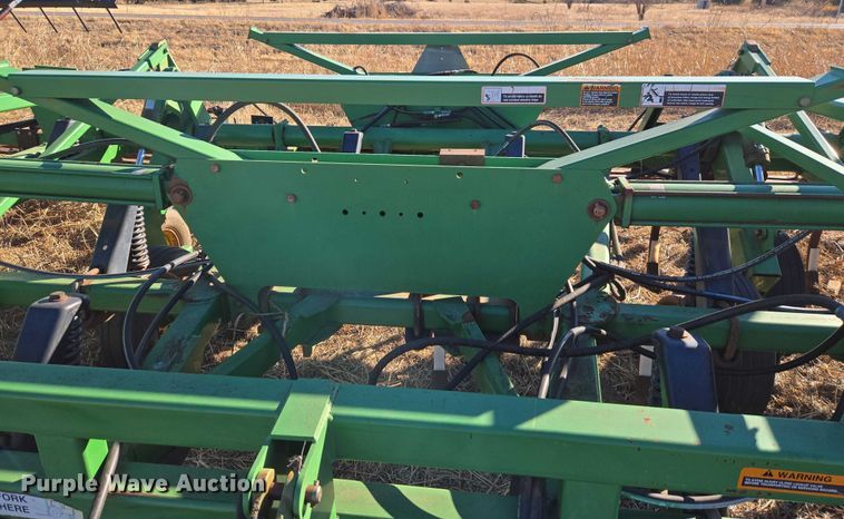 image for item ET1106 John Deere 1810 field cultivator