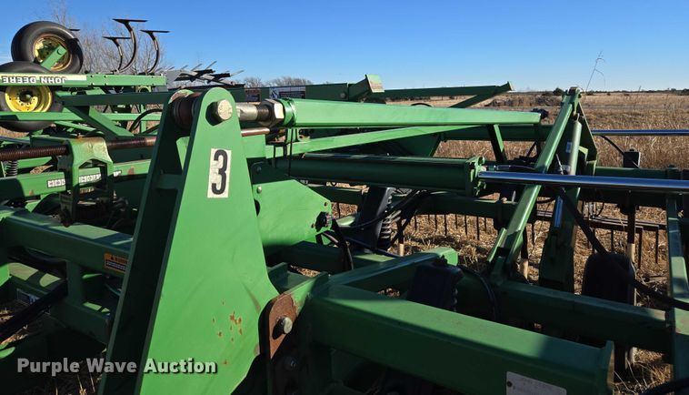 image for item ET1106 John Deere 1810 field cultivator