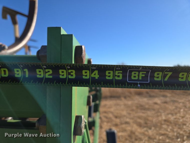 image for item ET1106 John Deere 1810 field cultivator