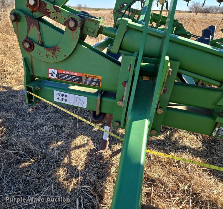 image for item ET1106 John Deere 1810 field cultivator