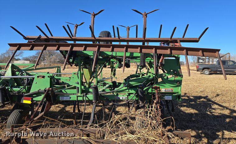 image for item ET1106 John Deere 1810 field cultivator