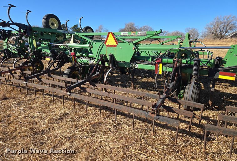 image for item ET1106 John Deere 1810 field cultivator