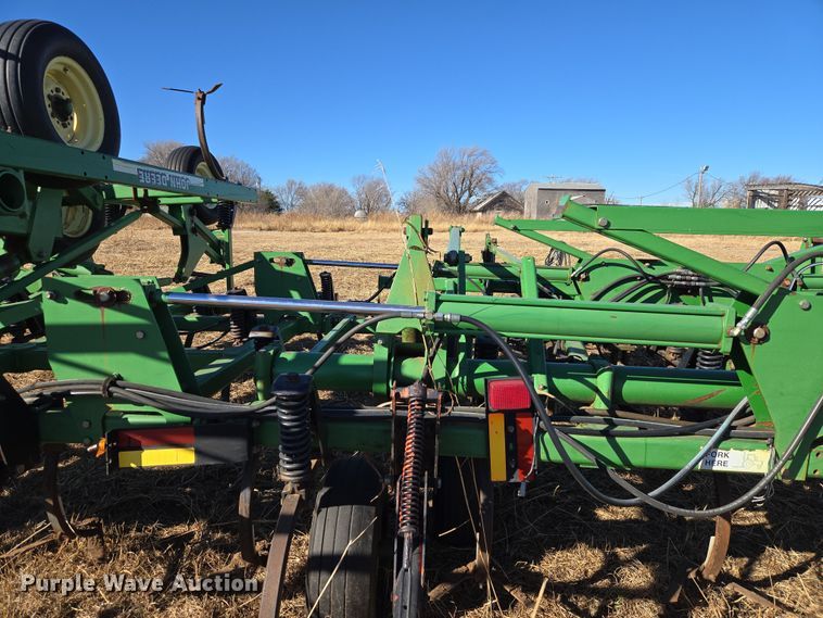 image for item ET1106 John Deere 1810 field cultivator