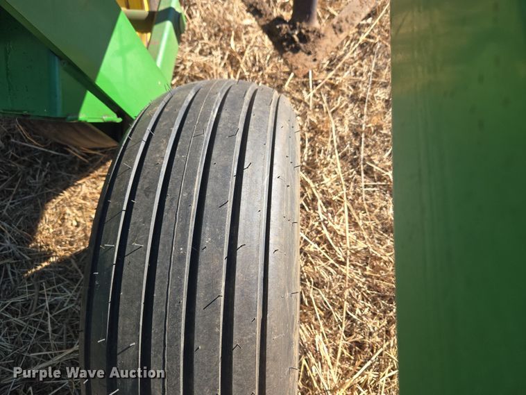 image for item ET1106 John Deere 1810 field cultivator