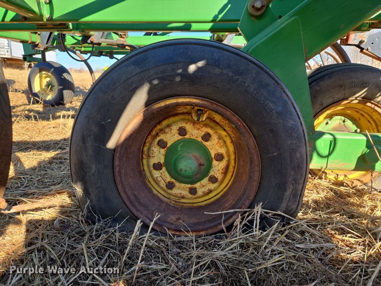 image for item ET1106 John Deere 1810 field cultivator