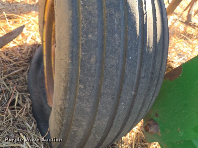 image for item ET1106 John Deere 1810 field cultivator