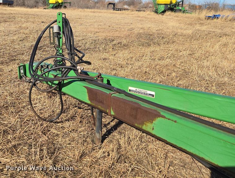 image for item ET1108 John Deere 680 chisel