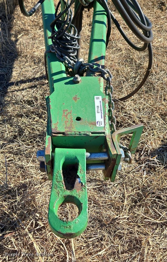 image for item ET1108 John Deere 680 chisel