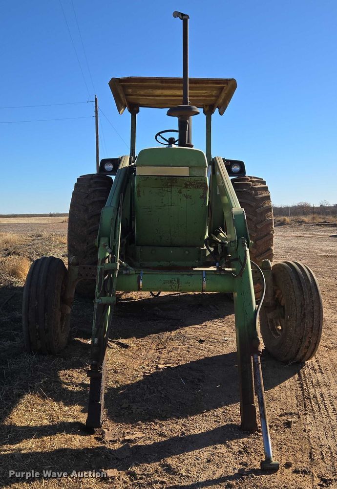 image for item ET1111 1974 John Deere 4230H tractor