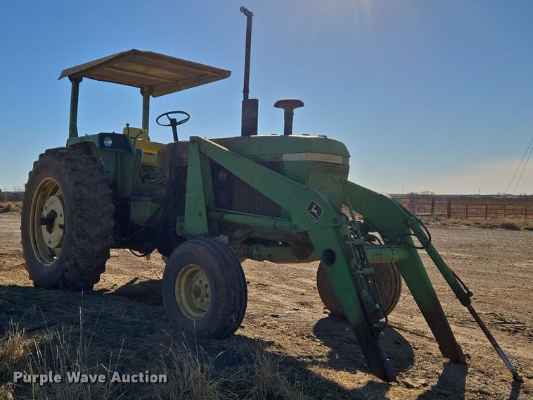 image for item ET1111 1974 John Deere 4230H tractor