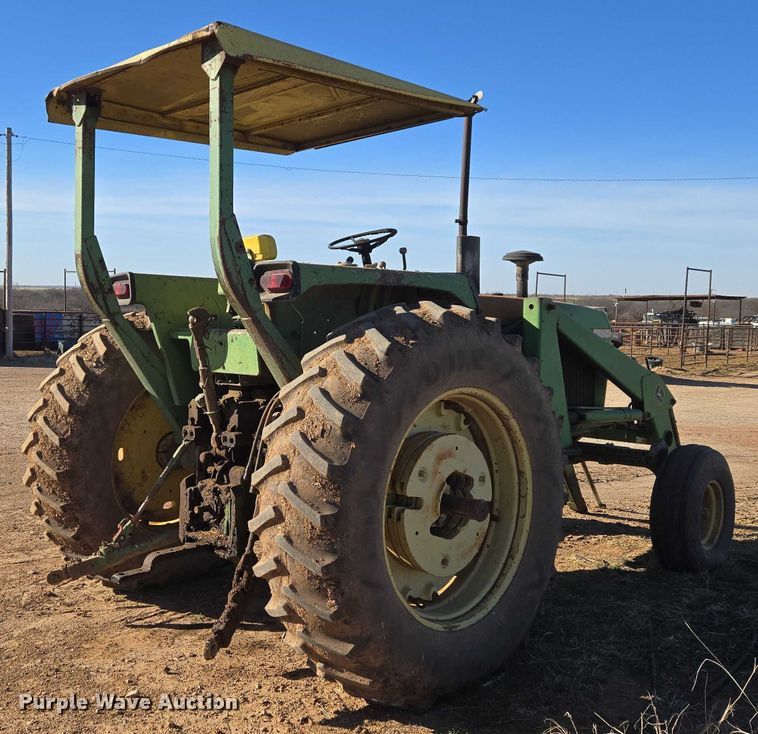 image for item ET1111 1974 John Deere 4230H tractor
