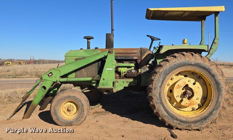 image for item ET1111 1974 John Deere 4230H tractor