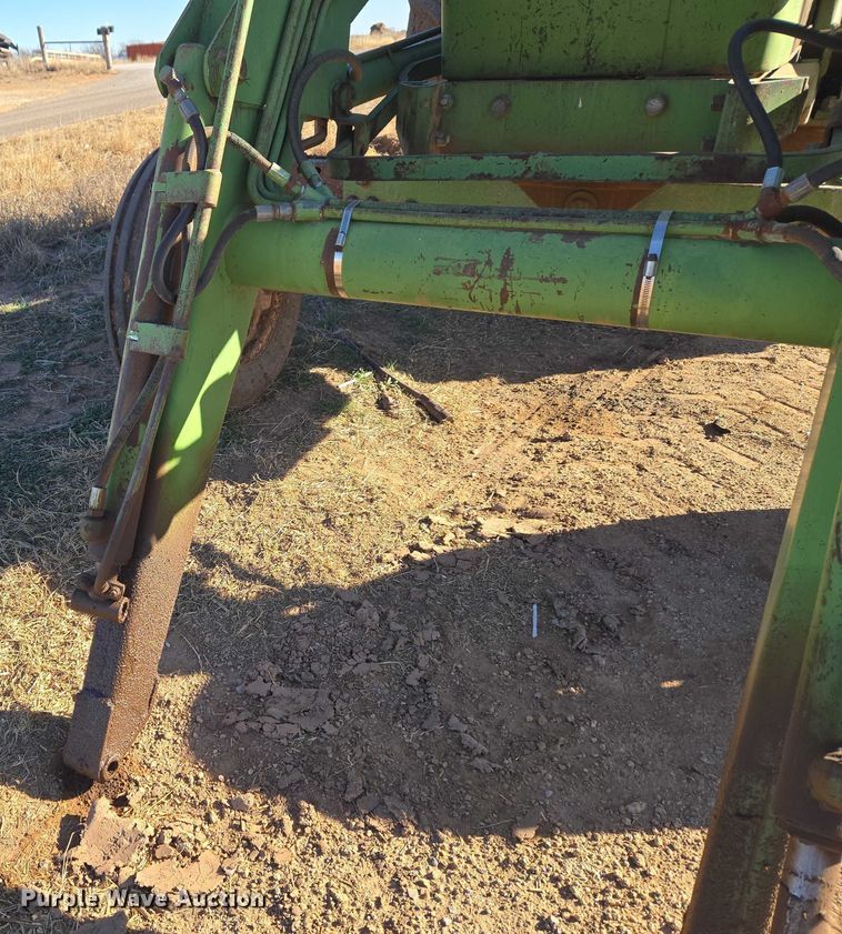 image for item ET1111 1974 John Deere 4230H tractor